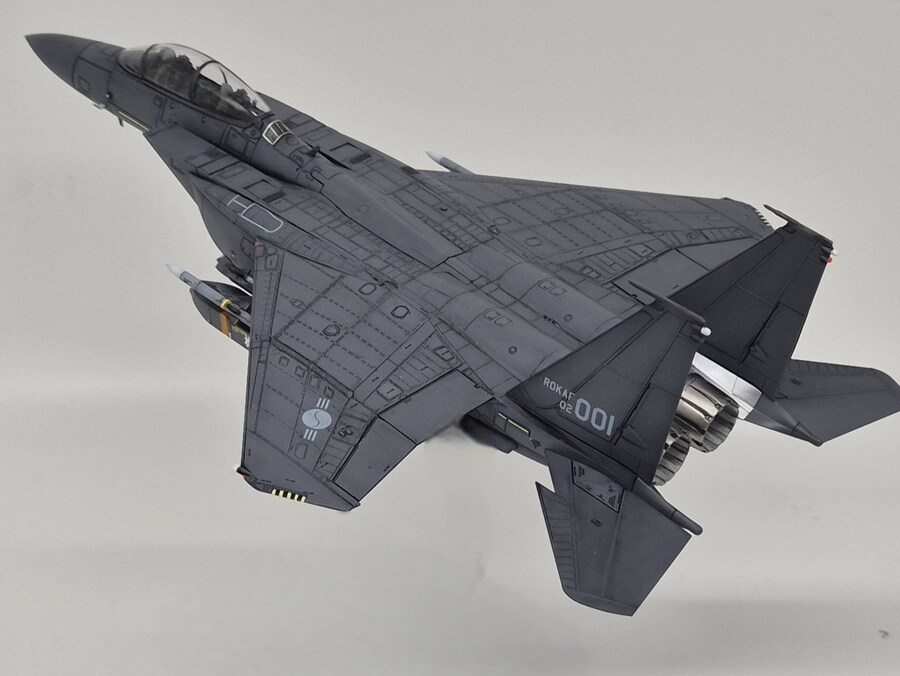 대한민국 공군의 큰형님 빅가이 F-15K 완성 (1/72)_8.jpg