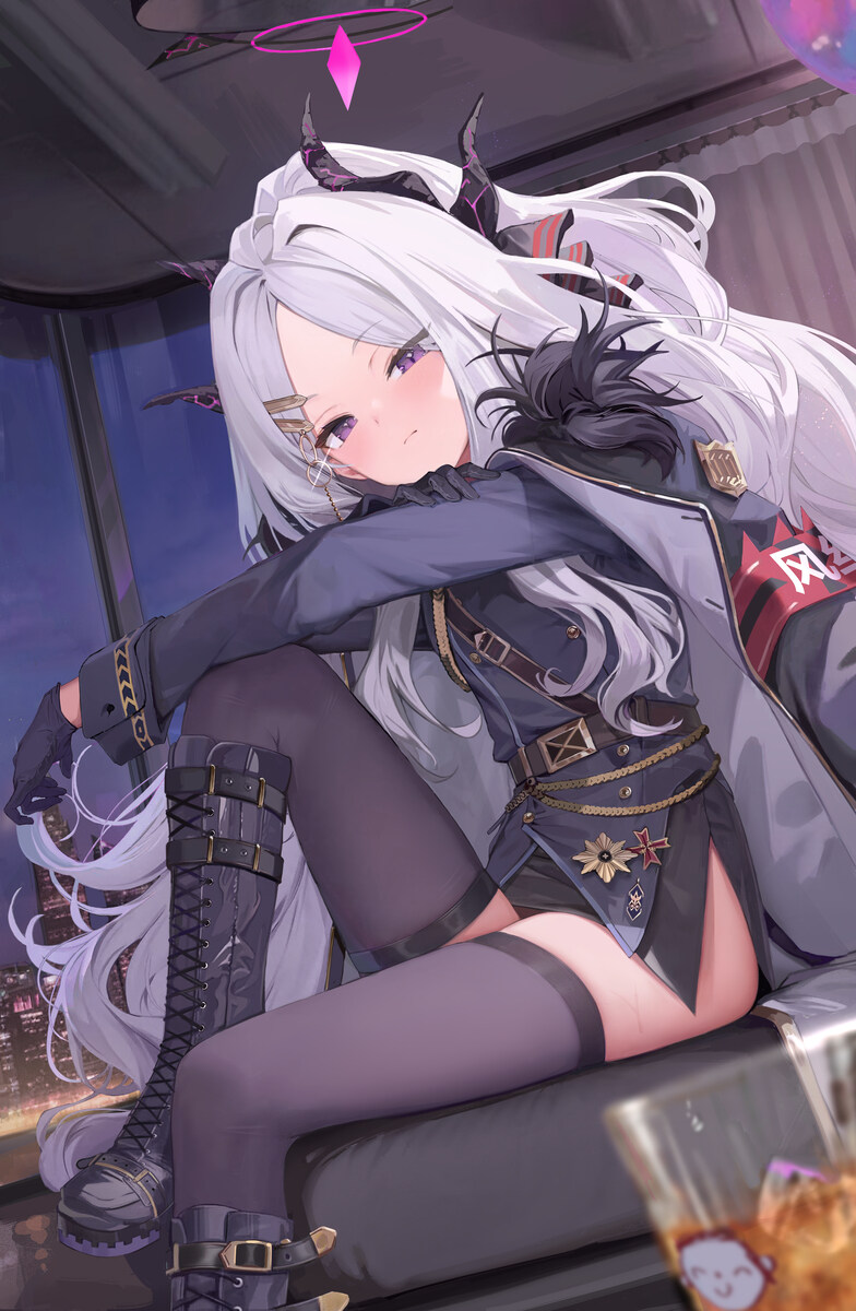 블루아카] "히나야 오늘은 내가 허리가 아파서 의자에만 앉아있을게"_1.jpg