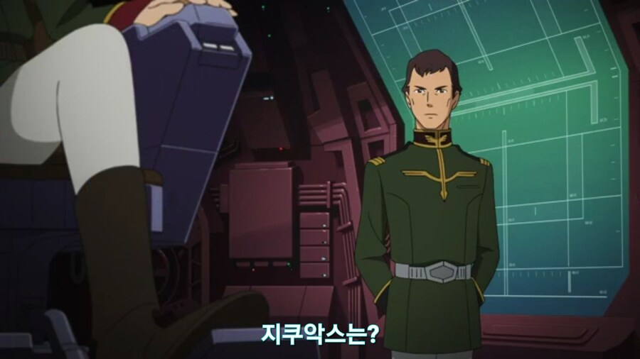 스압[기동전사 건담 GQuuuuuux]3화 비밀이 있는 두 건담 그리고 클랜 배틀_11.jpg