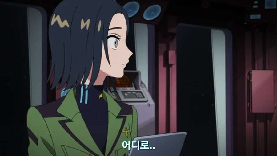 스압[기동전사 건담 GQuuuuuux]3화 비밀이 있는 두 건담 그리고 클랜 배틀_33.jpg