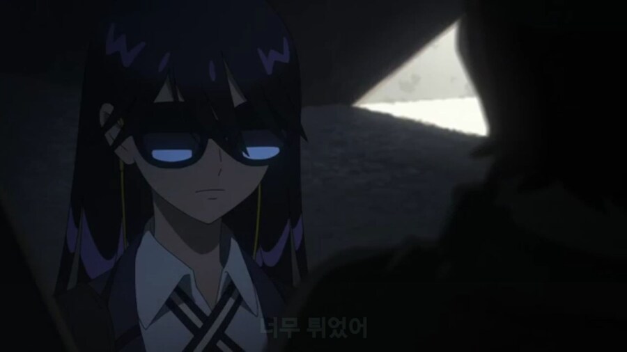 스압[기동전사 건담 GQuuuuuux]3화 비밀이 있는 두 건담 그리고 클랜 배틀_136.jpg