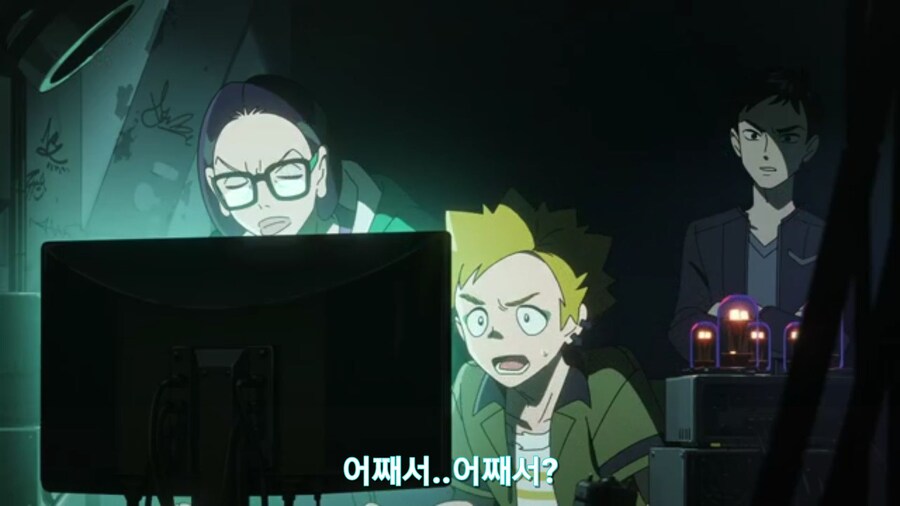 스압[기동전사 건담 GQuuuuuux]3화 비밀이 있는 두 건담 그리고 클랜 배틀_364.jpg