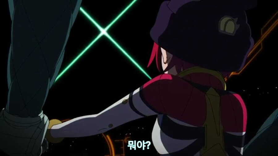 스압[기동전사 건담 GQuuuuuux]3화 비밀이 있는 두 건담 그리고 클랜 배틀_386.jpg