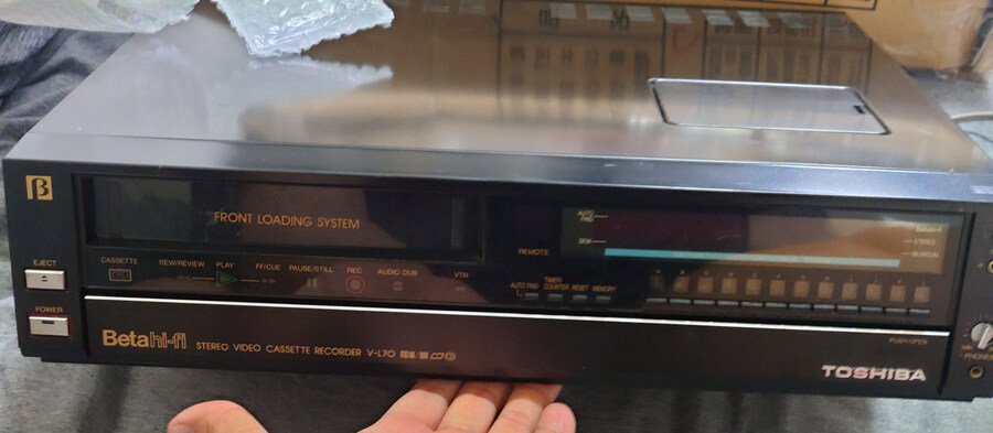 한번 판매한 제품은 내 알바 아니죠 - 도시바 베타맥스 비디오 기기_7.jpg