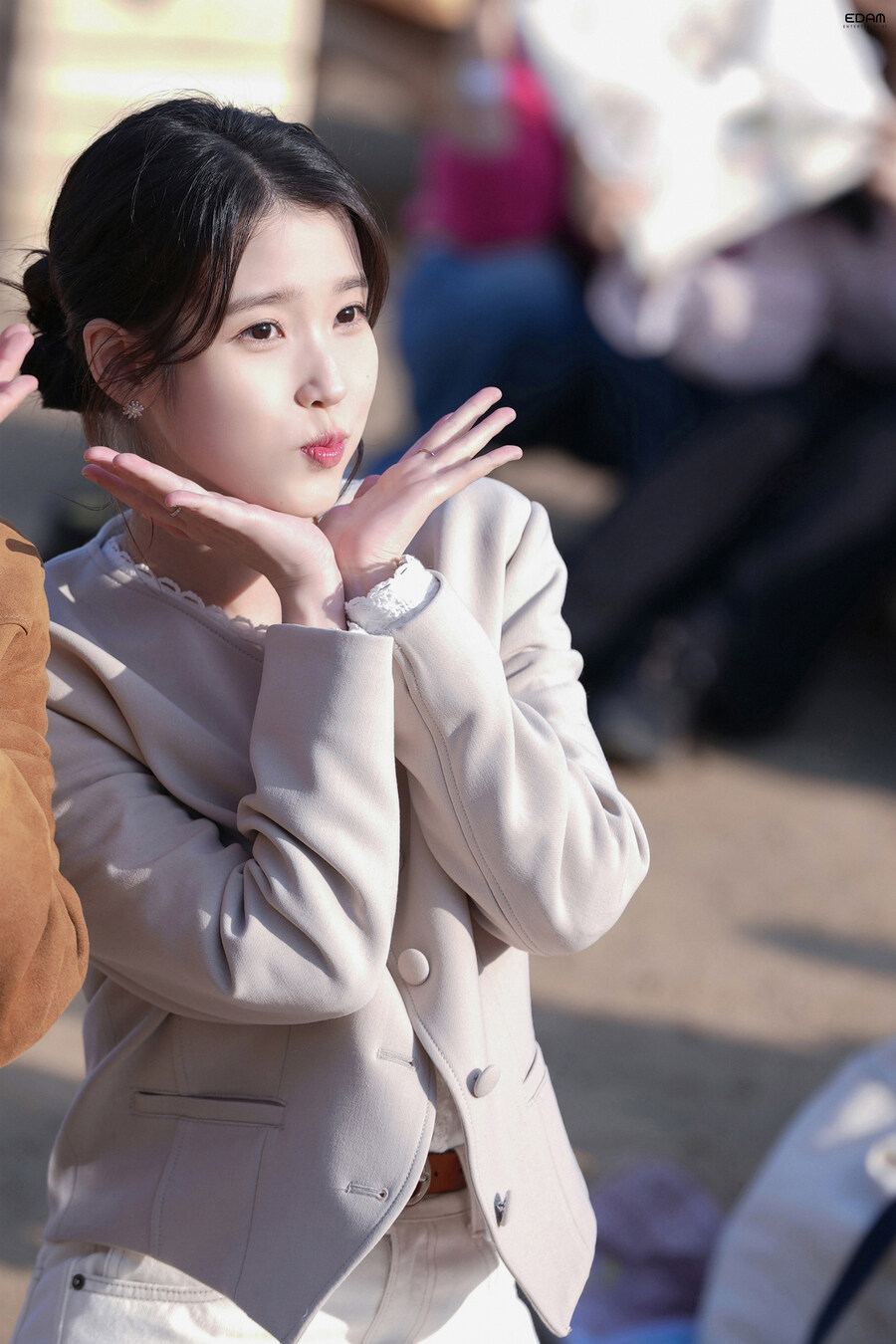 [UAENA ZONE] 4월의 BEHIND THE SCENES_1.jpg