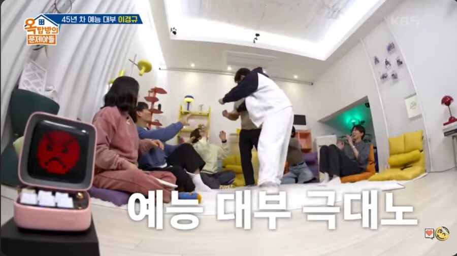 연예인들에게 사회 이슈에 대해 말 조심하라는 이경규_15.png