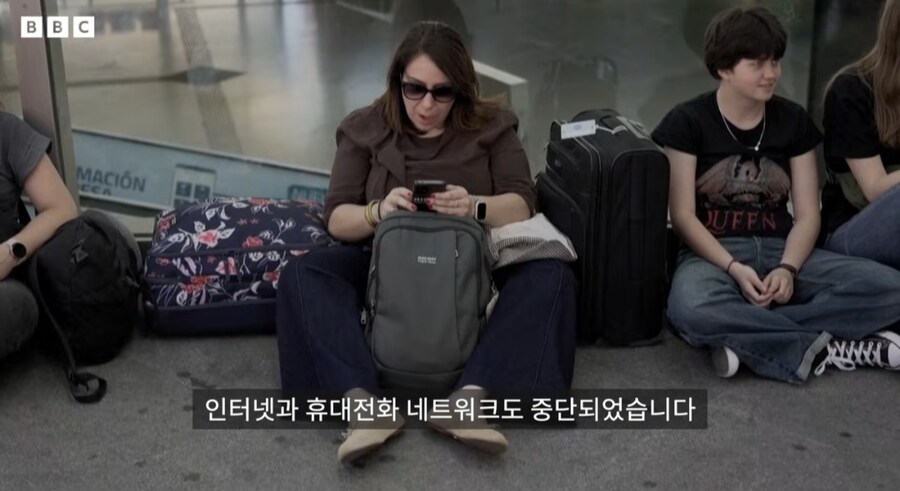 카드결재, 핸드폰, 신호등 모두 멈춘 스페인과 포르투갈_7.jpg