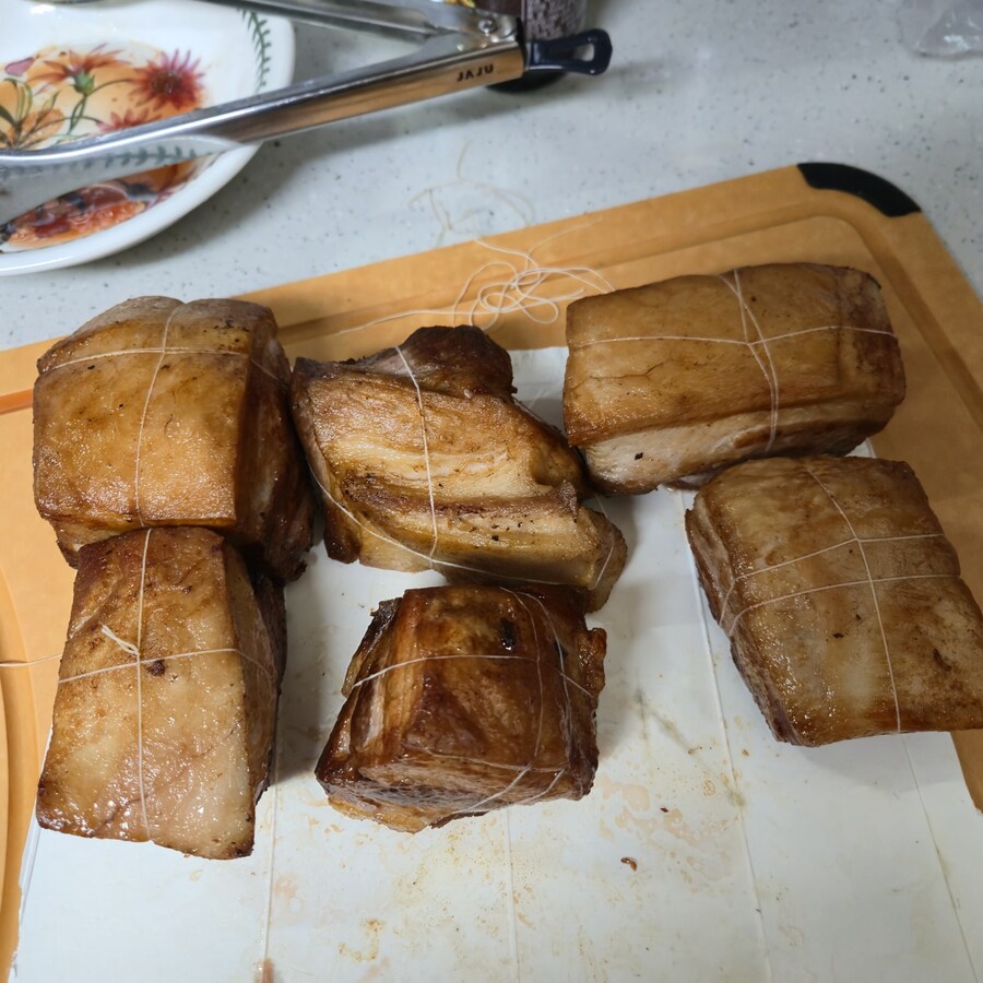 오늘 하루를 다 쓴 동파육 feat. 육식맨_24.jpg