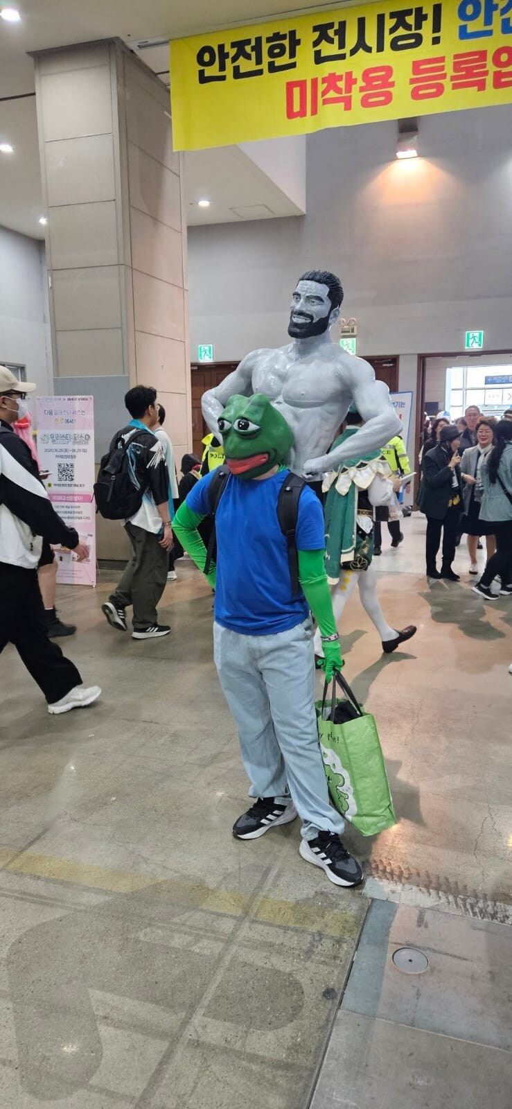 일페서 은근히 눈에 띄던 코스프레_1.jpg