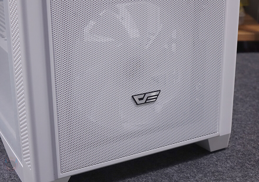 쿨링효과 하나는 확실히 만족시켜줄 PC케이스! 다크플래쉬 DF4100_16.jpg