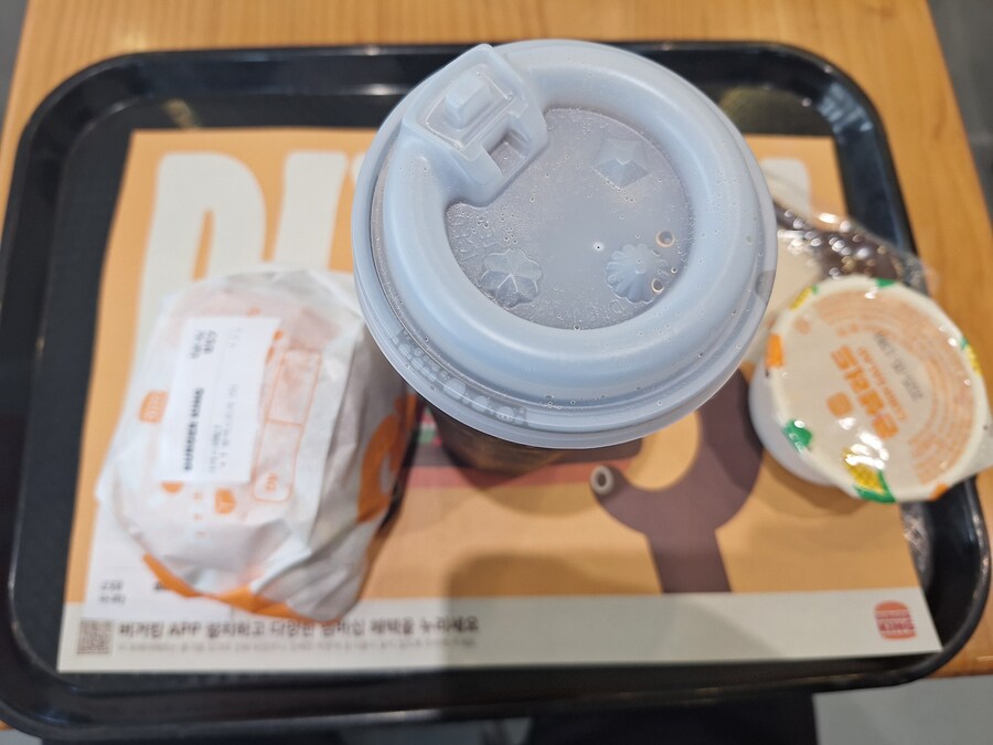 버거킹 크리스퍼 BLT_1.jpg