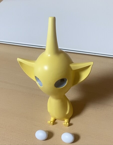 3D 프린터로 만든 노랑 피크민 꽃병_14.png