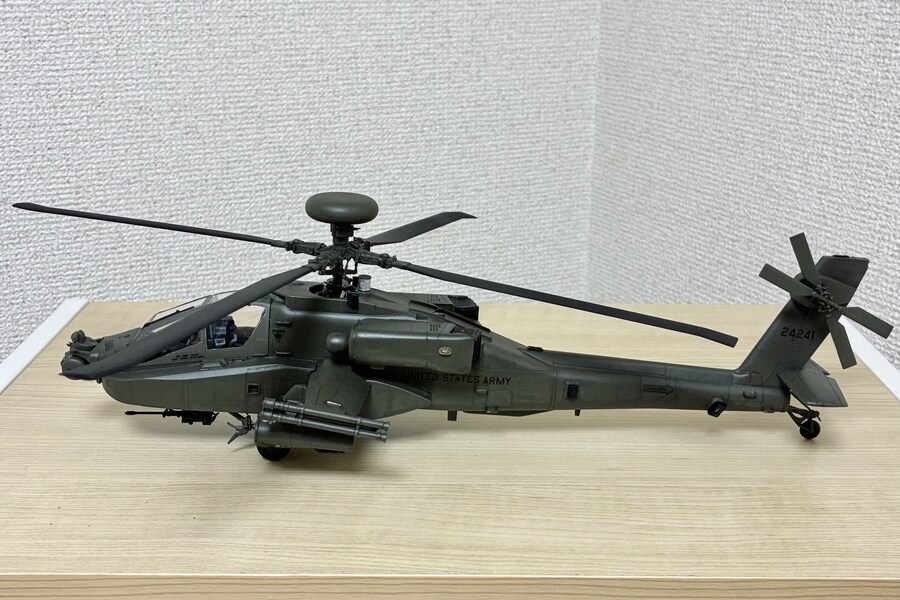 아카데미 1/48 아파치 완성_2.jpg
