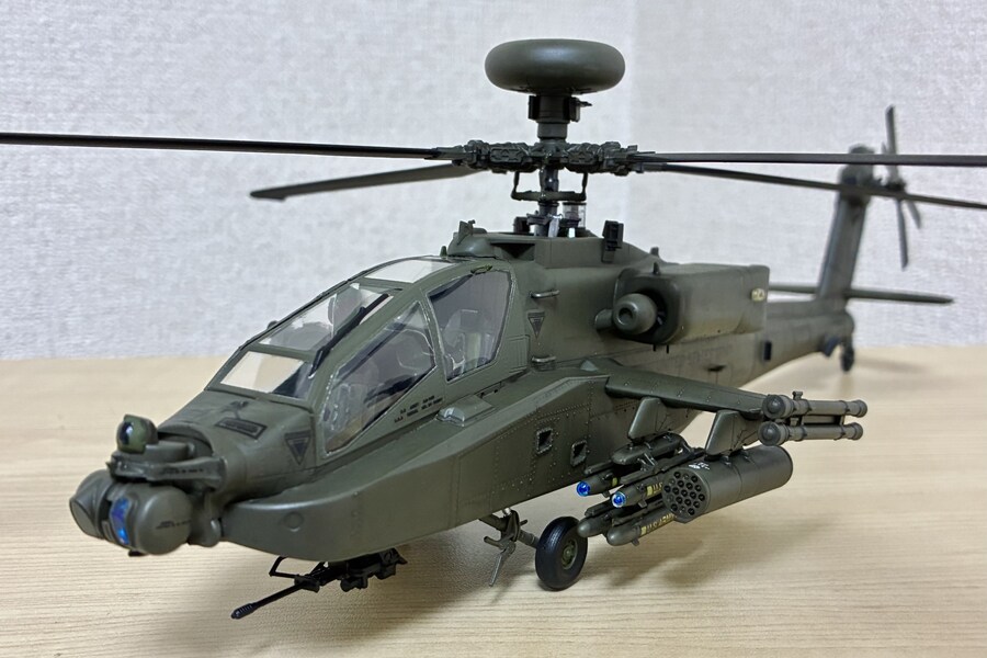 아카데미 1/48 아파치 완성_4.jpg