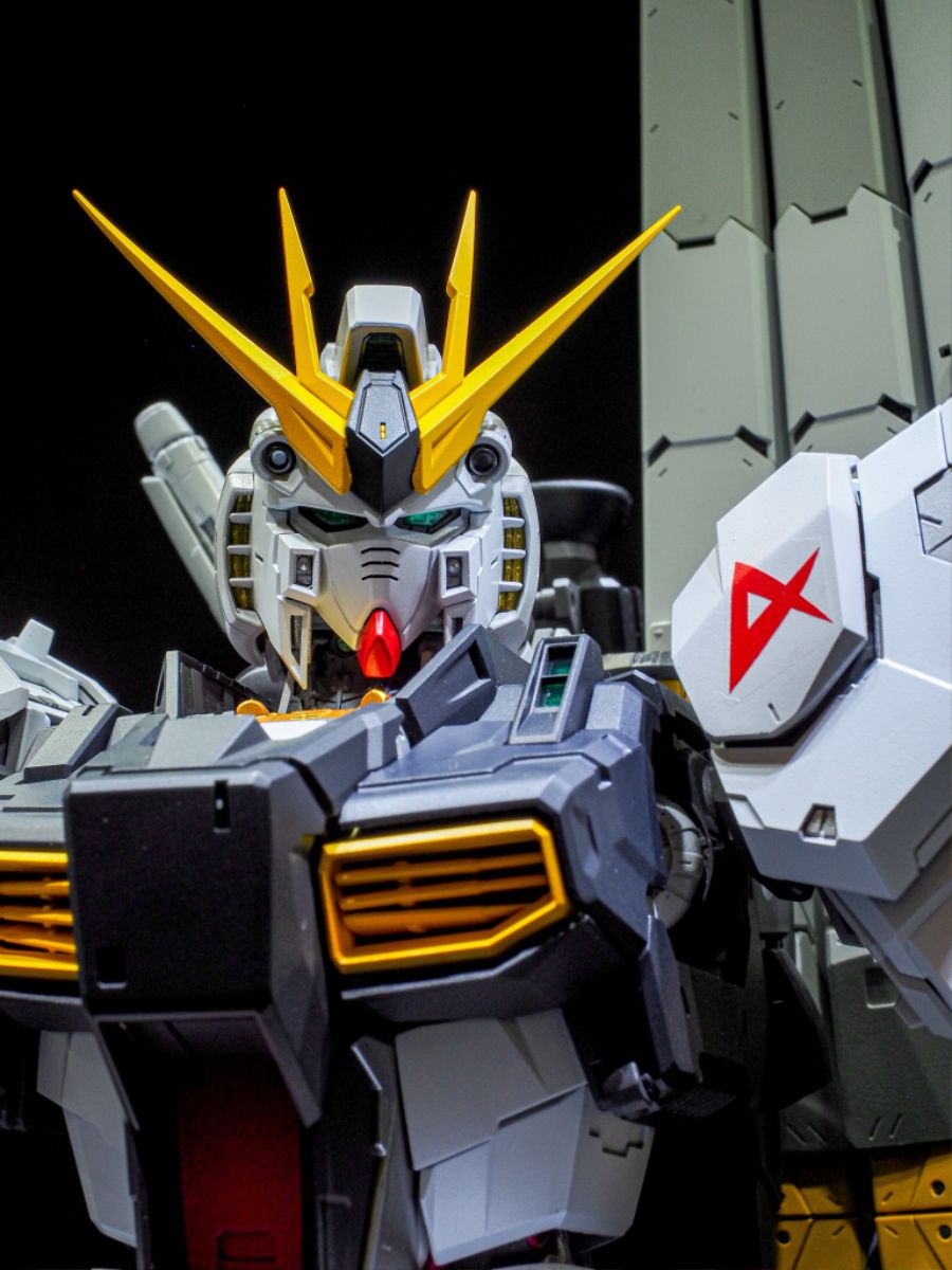 PG 언리쉬드 뉴 건담 다각도 전시 사진 (추가)_1.jpg