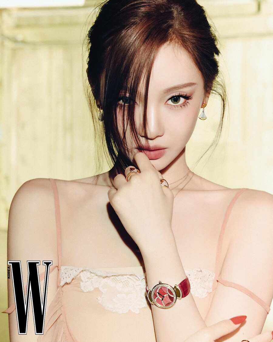 [에스파] 닝닝 더블유코리아 x 불가리 포토슛 비하인드 💍_1.jpg