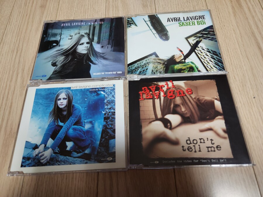 에이브릴 라빈 싱글 앨범들_1.jpg