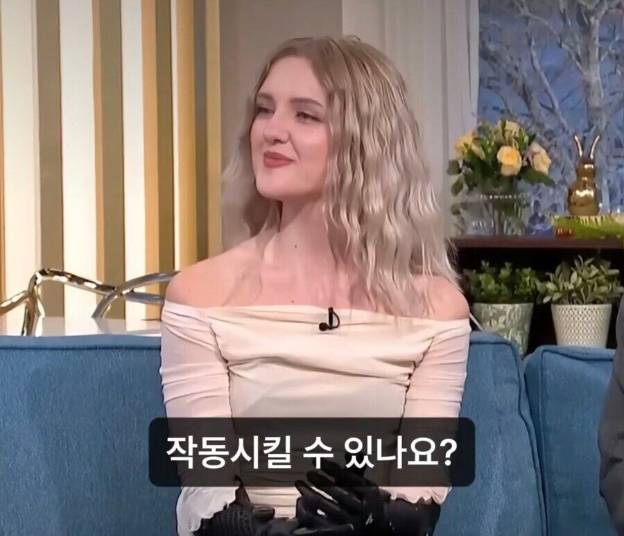 무시무시한 요즘 의수 기술력.gif_3.jpg