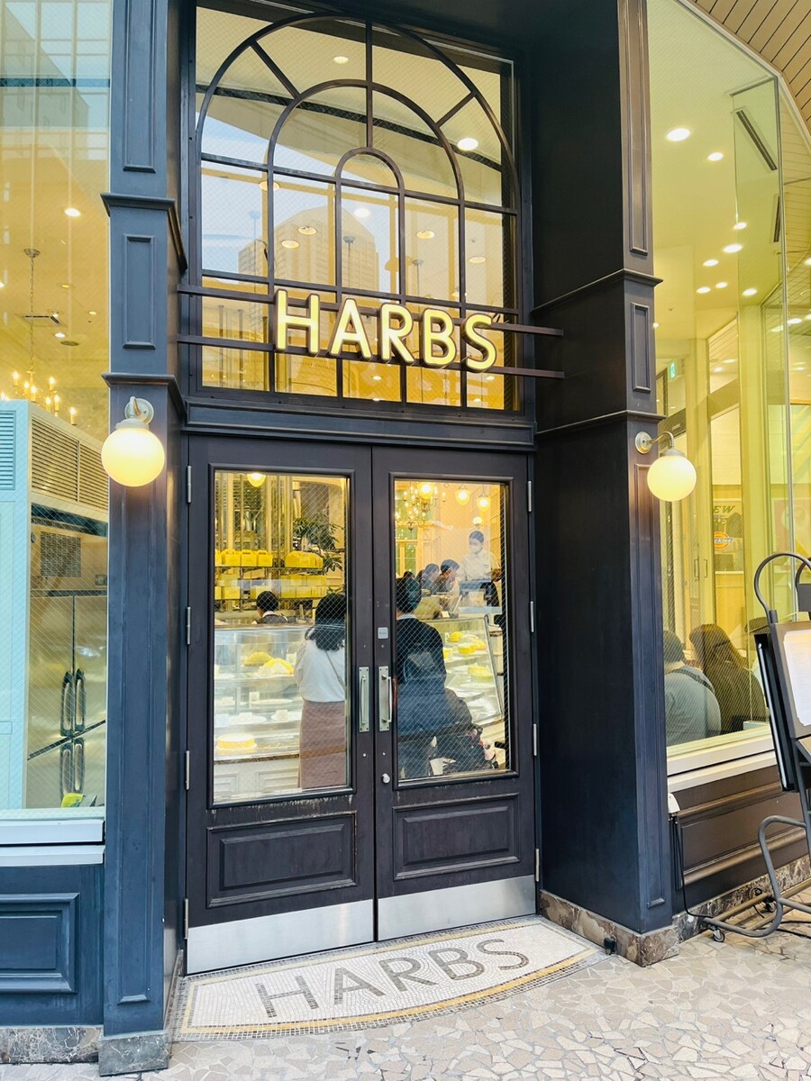 일본 고베 "허브스 밀크레이프 & 아이스커피"_2.jpg