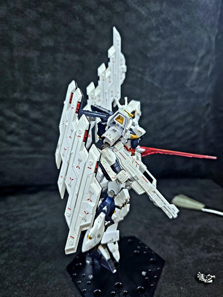 [HG] 문건담 도색 완성 (뉴건담 컬러)_22.jpg