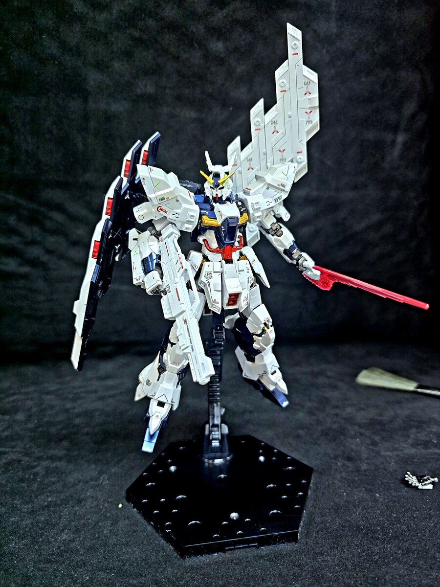 [HG] 문건담 도색 완성 (뉴건담 컬러)_25.jpg