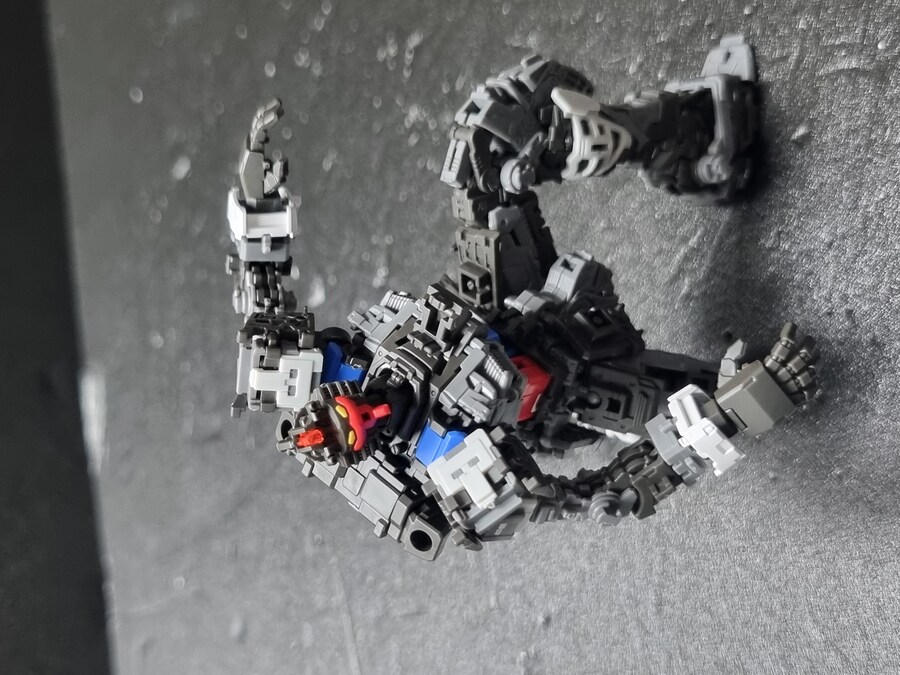 Rg 퍼스트건담 2.0_4.jpg
