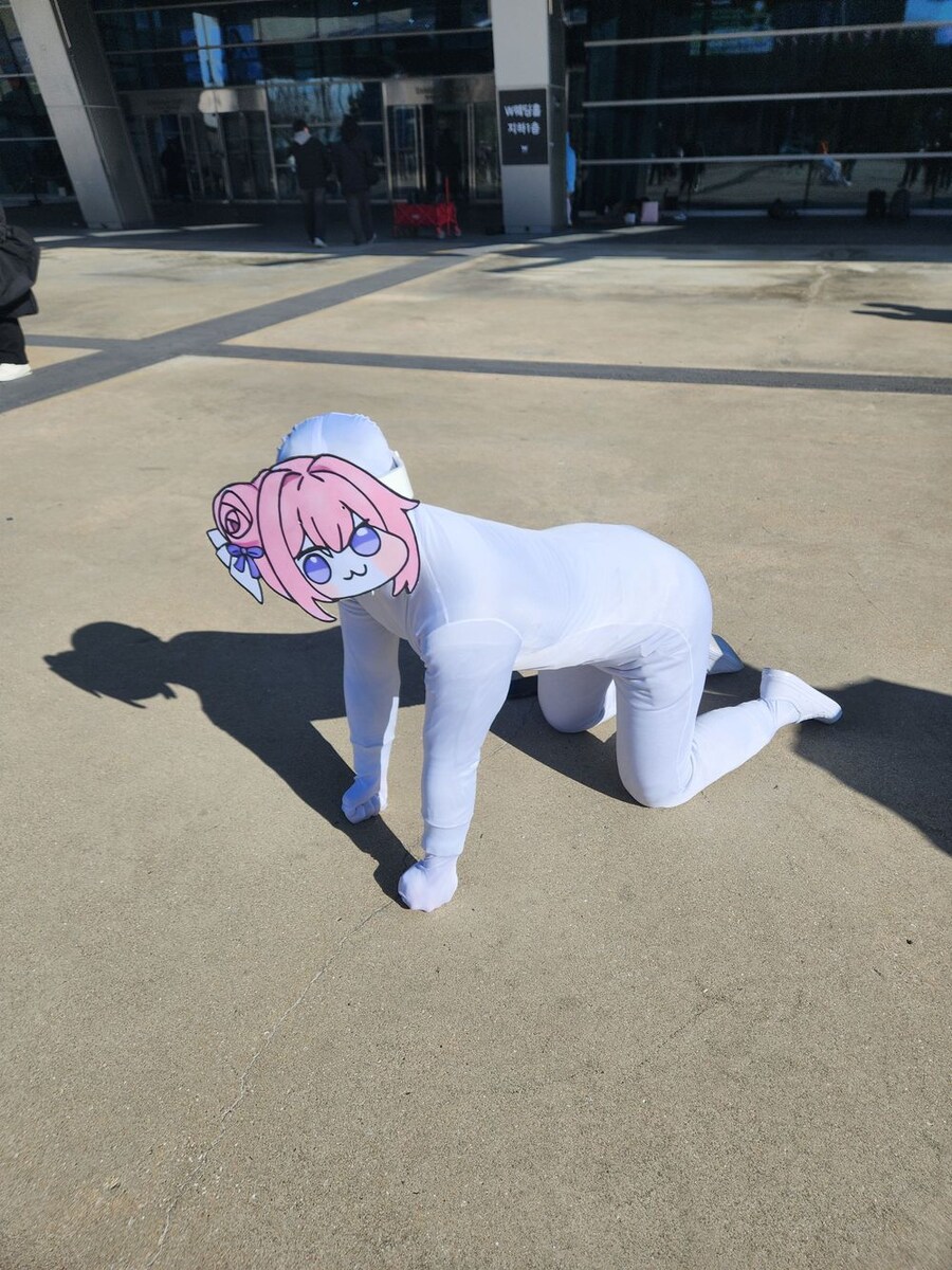 완성도 높은 니케 코스프레.JPG_1.jpg