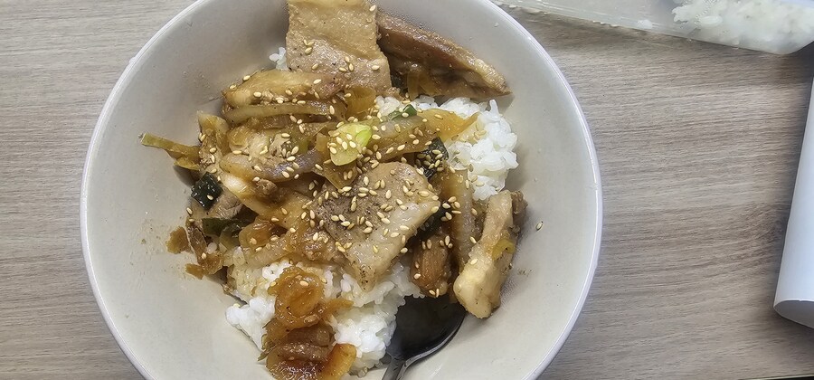 삼겹살 덮밥_2.jpg