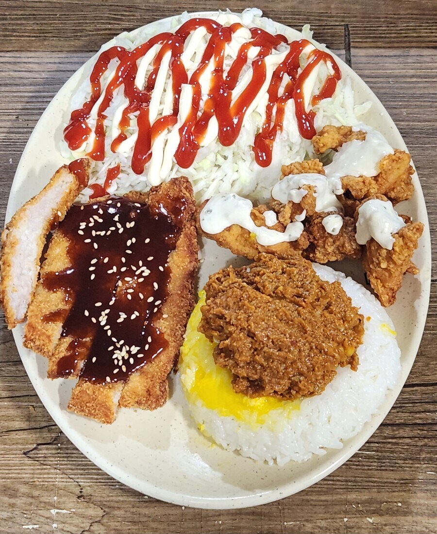 돈까스 사진이 동네방네 퍼진지 2년이 됬네요_19.jpg