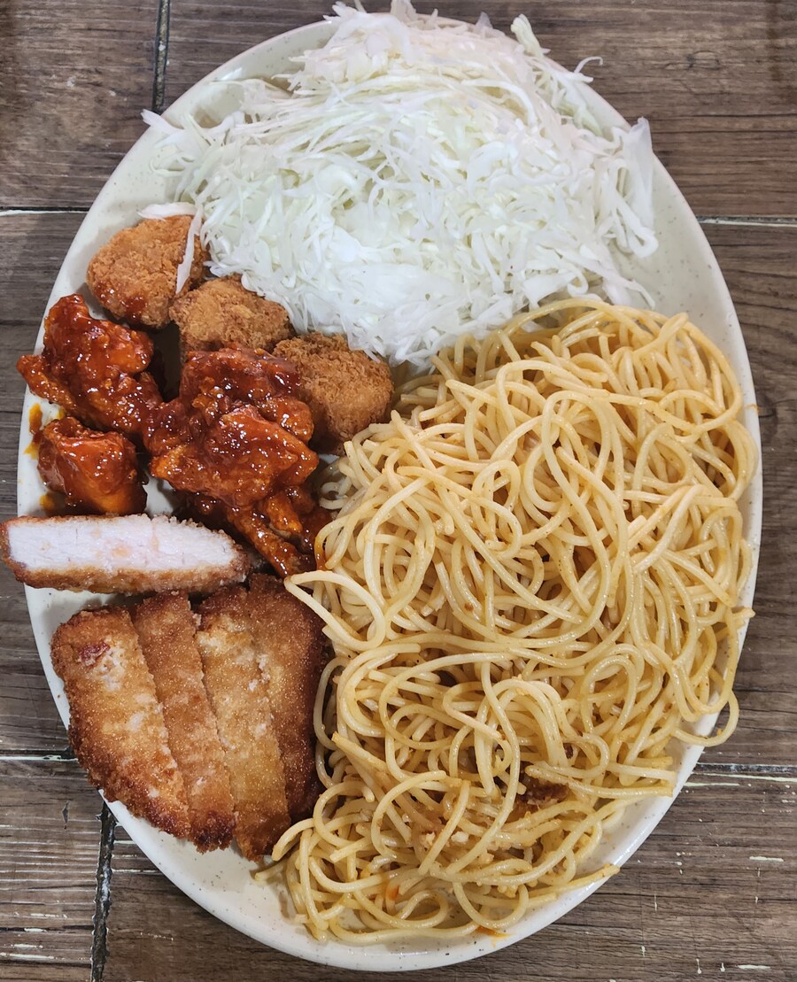 돈까스 사진이 동네방네 퍼진지 2년이 됬네요_12.jpg