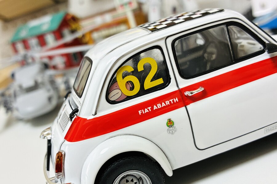 Tamiya 1/24 fiat abarth 695 SS_8.jpg