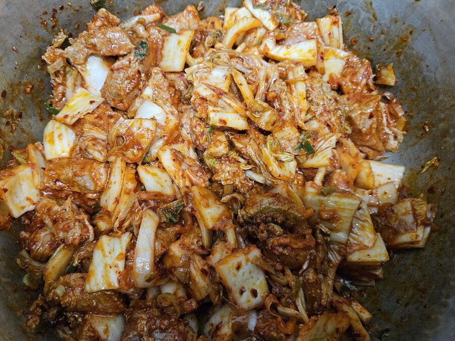 직장에서 3천원으로 해먹는 점심 김치찌개 계란말이_4.jpg