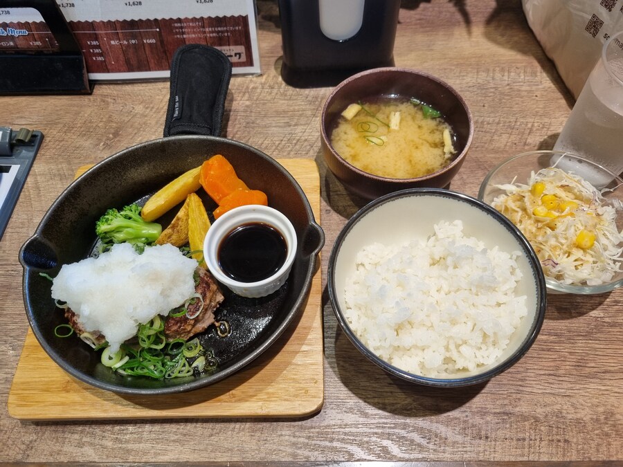 오사카 '마루버그' 네기오로시햄버그_2.jpg