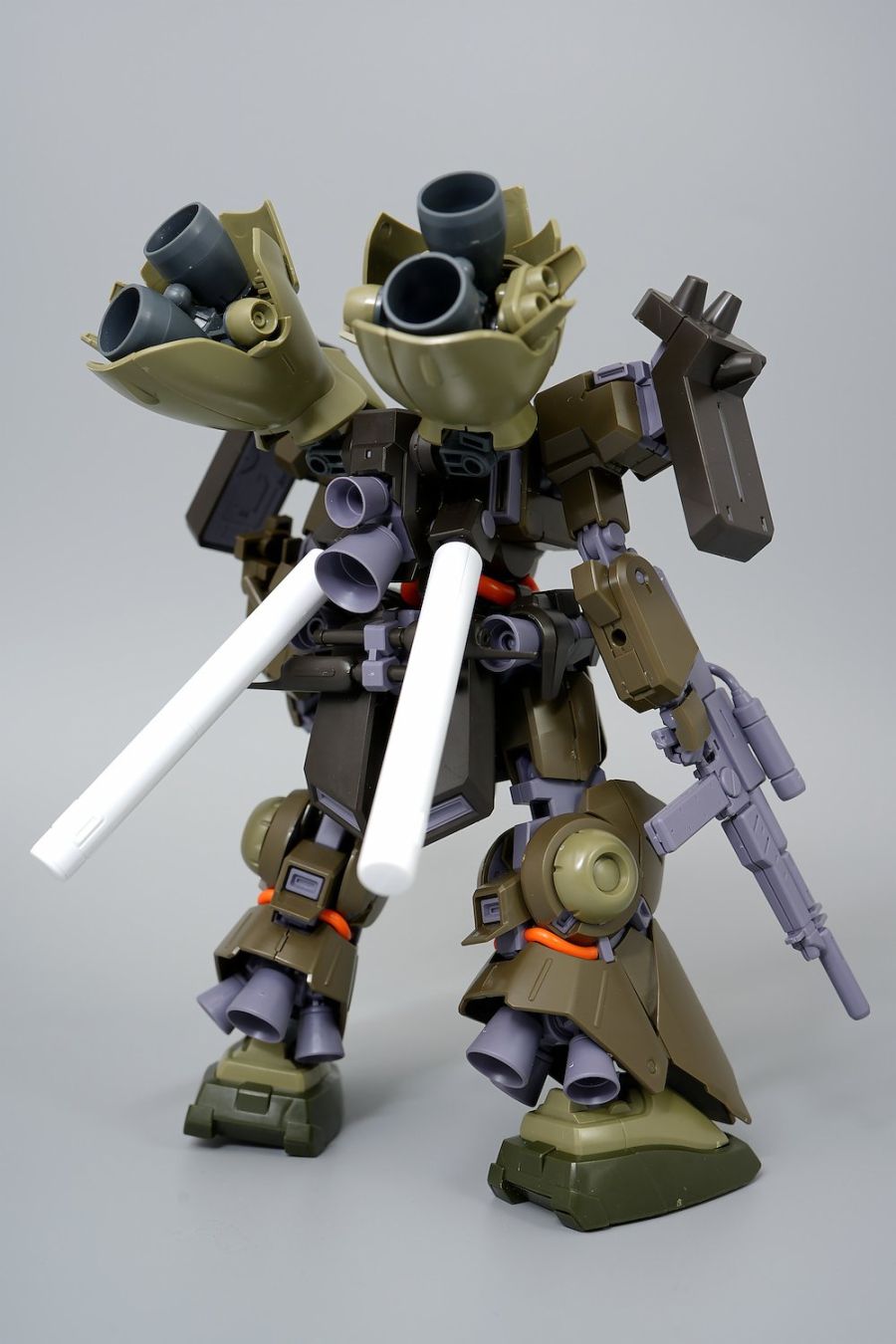 HGUC 1/144 리벤 볼프 A.O.Z 리부트판 조합 사진 2_5.jpg