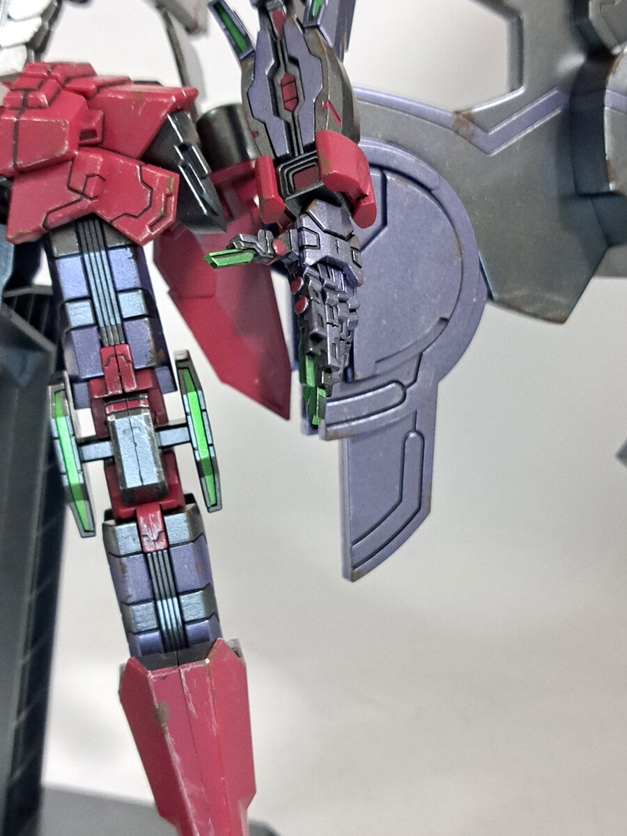 MODEROID 리베르 레기스_4.jpg