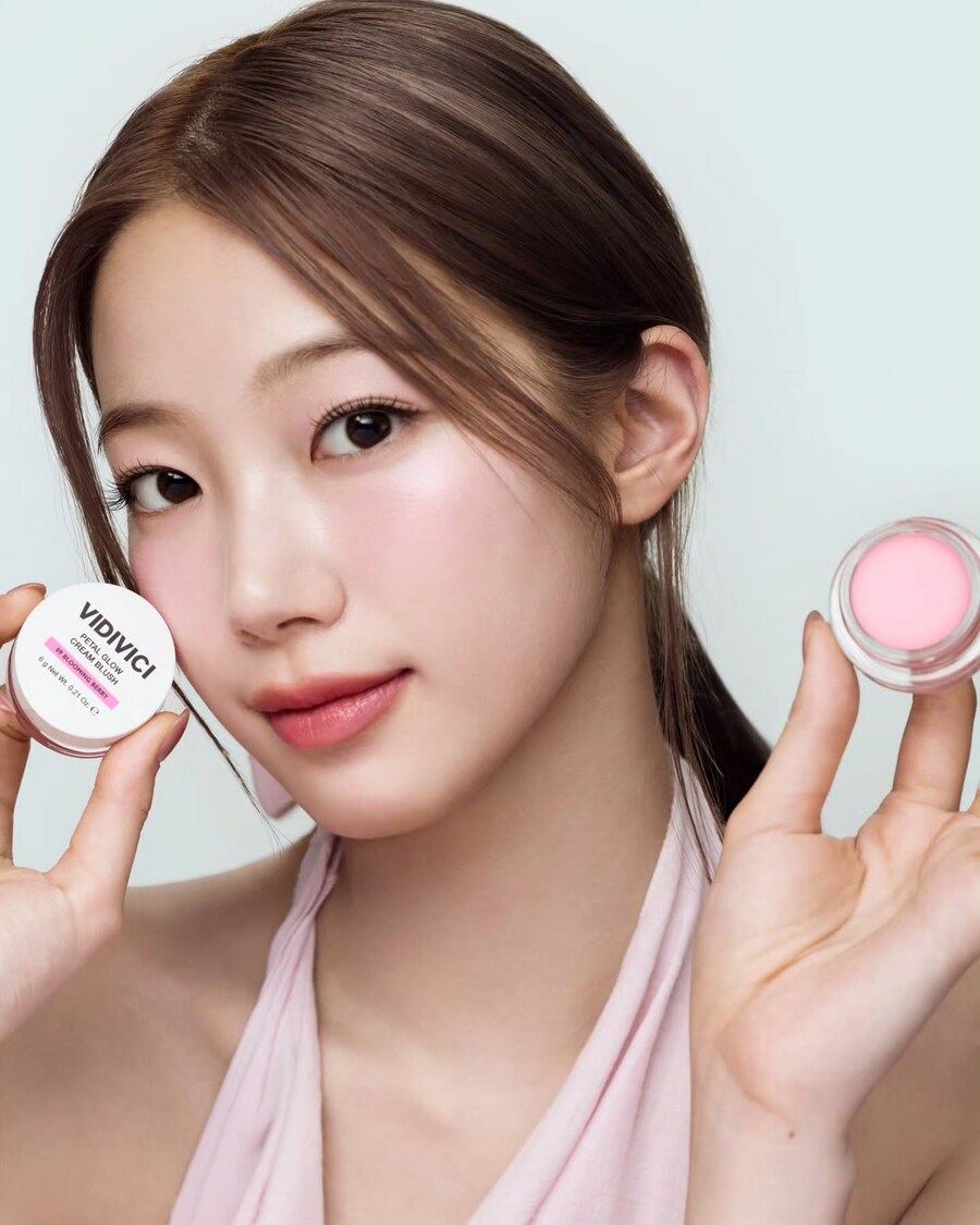 [르세라핌] 카즈하 ‘VIDIVICI’ Ads Shoot Sketch_8.jpg