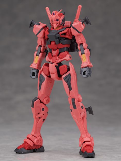 HG GQ 1/144 붉은 건담 해외 리뷰_10.jpg