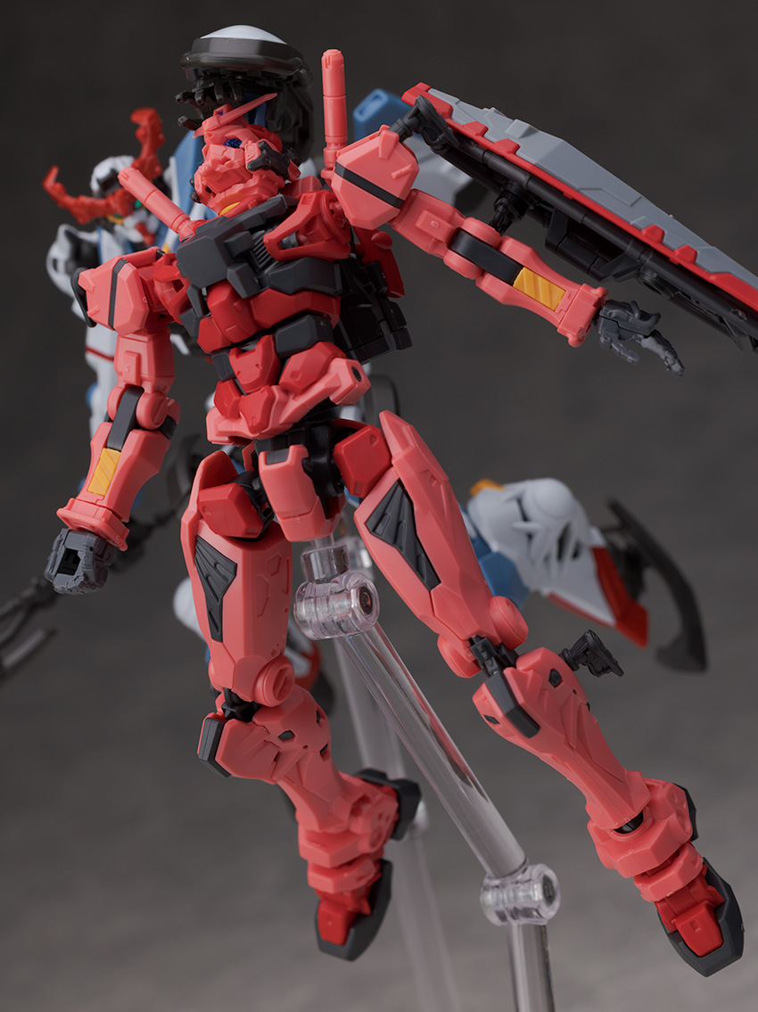 HG GQ 1/144 붉은 건담 해외 리뷰_85.jpg