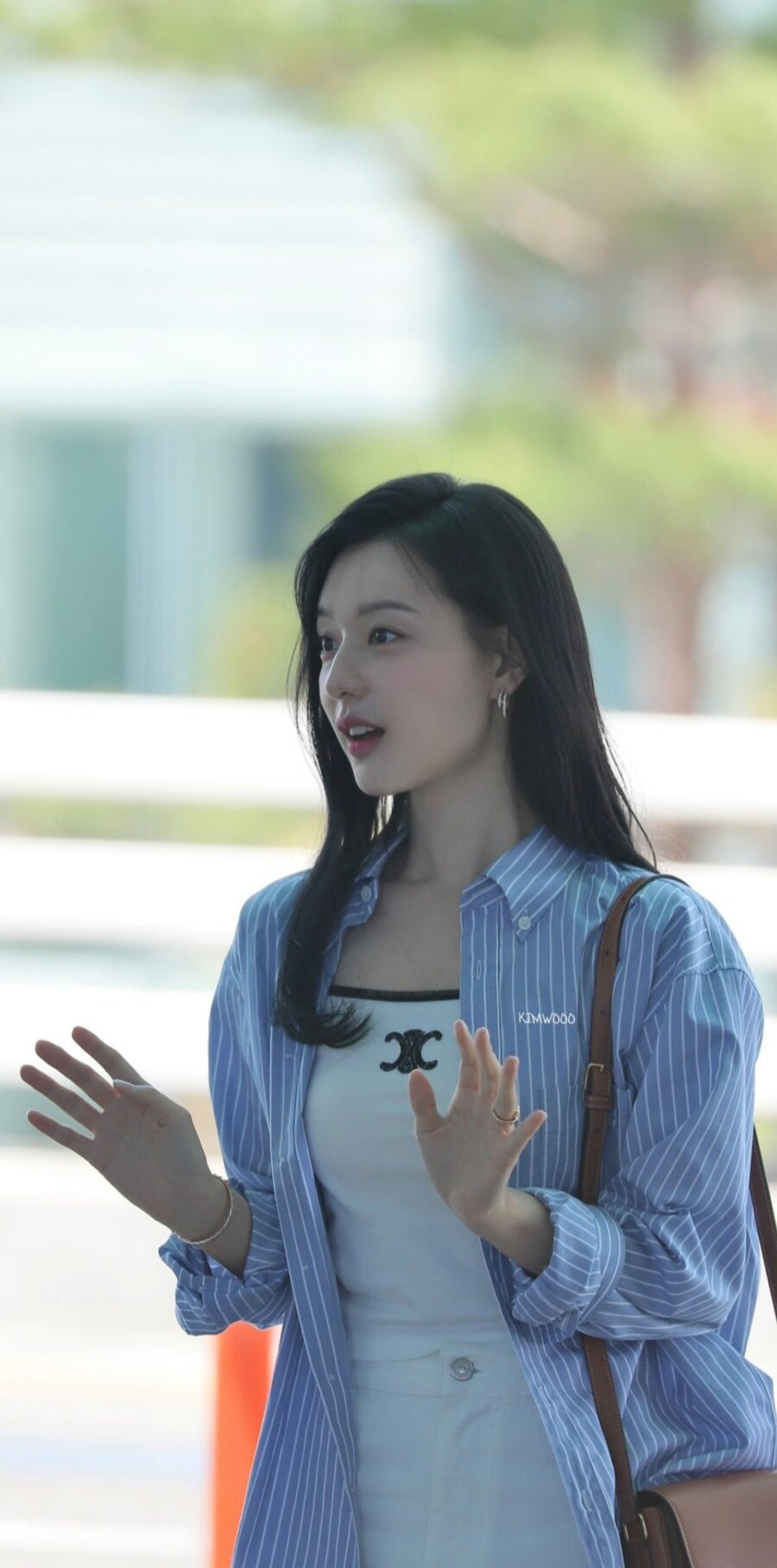 수지 성유리외 여자 연예인들 평상복 실물 분위기 느낌 체감하기_39.jpg