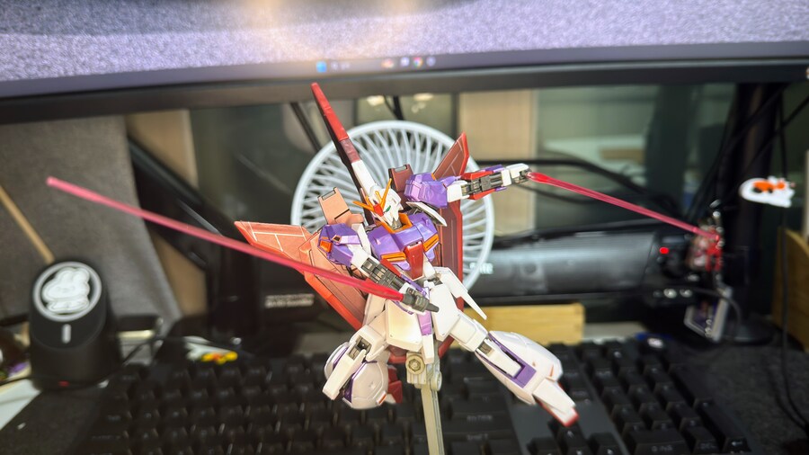 HGUC Z 건담 [U.C.0088] (바이오 센서 이미지 컬러)_5.jpg