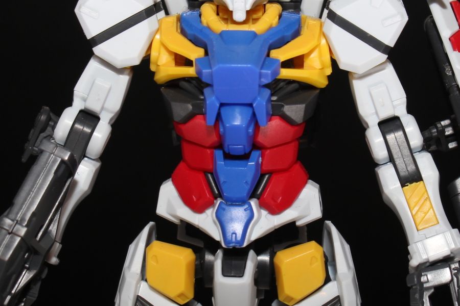 HG GQ 1/144 하얀 건담 도쿄점 전시 사진_8.jpg