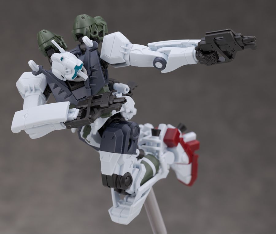 HG GQ 1/144 겔구그 보카타기 해외 리뷰_54.jpg