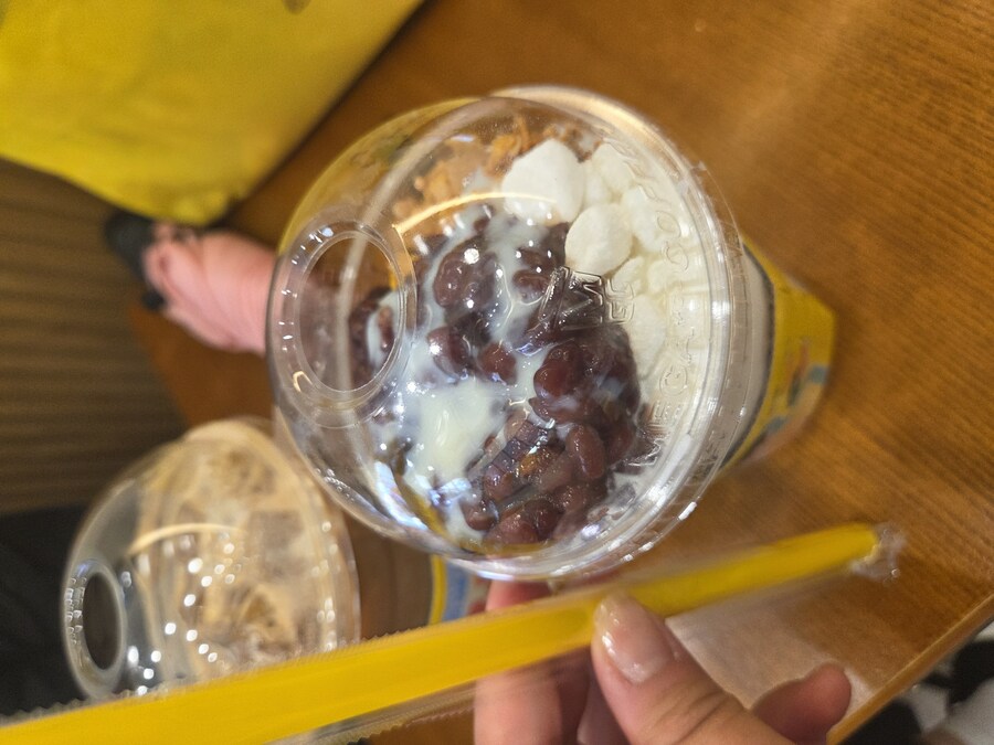 메가커피 팥빙팥빙 파르페_1.jpg