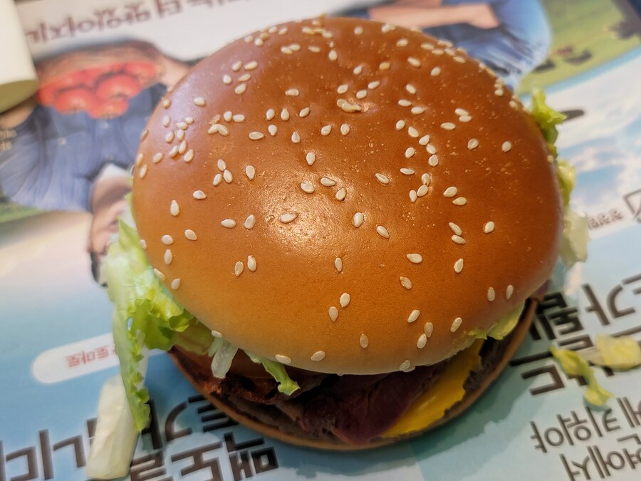 맥도날드) 과카몰리 베이컨 토마토 디럭스 싱글 버거_2.jpg
