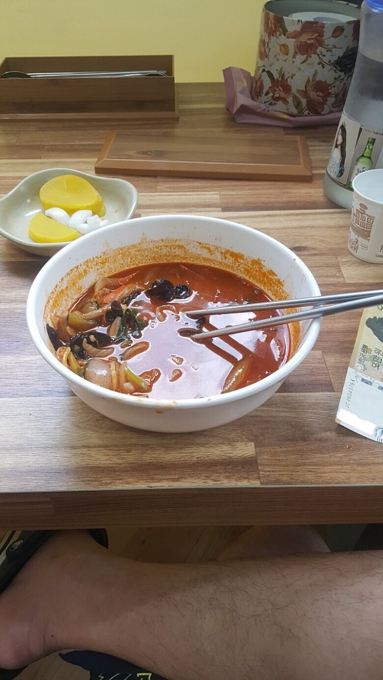 스윗 영 포티 ~ 피프티 개딸의 현 마음일 듯..._2.jpg