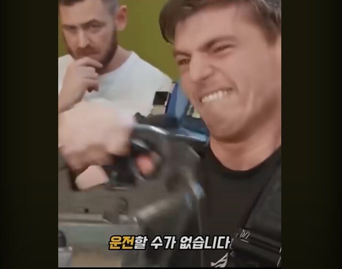F1 차량을 일반인이 함부로 운전할 수 없는 이유_3.png