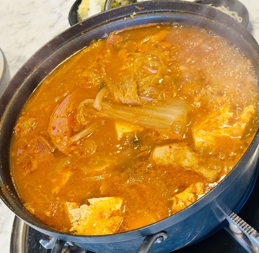 진생갈비 김치찌개 - 부대 김치찌개_1.jpg
