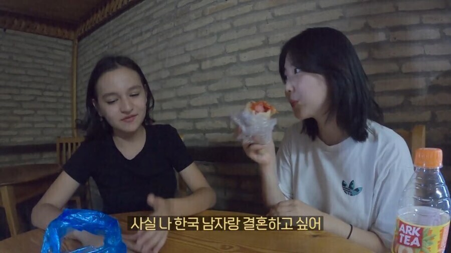 순진한 우즈벡 소녀에게 아주 몹쓸짓을 하고 떠나간 한국인_8.jpg