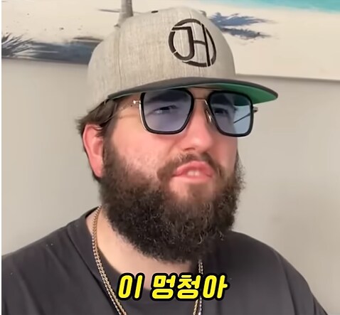 마블)토니 스타크는 이걸 동굴에서 만들어냈어!그것도 고철덩어리로_6.png