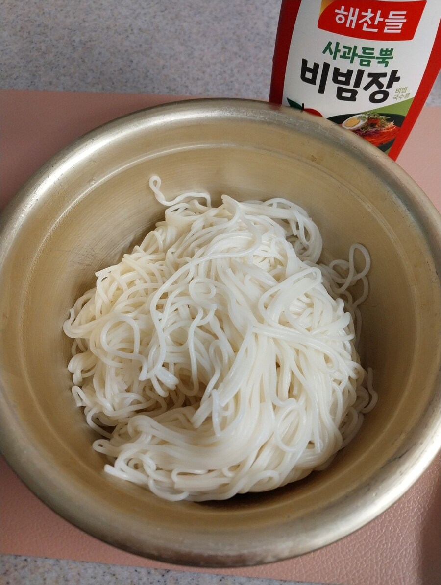 시원하게 열무비빔국수 한그릇_1.jpg